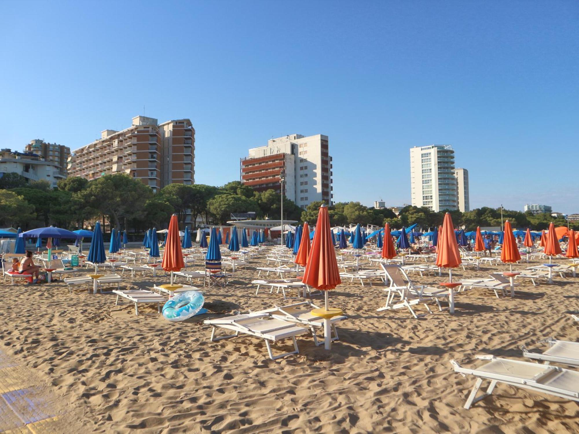 Apartamento Stiria Lignano Sabbiadoro Exterior foto